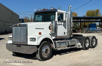 Main image Western Star W4900SF